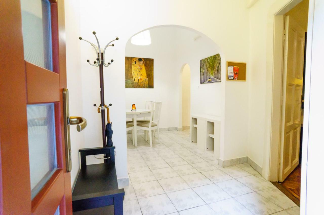 Budapest Kingdom Apartment Central & Car Parking On-Site & Aircon & Quiet & Family Friendly Exterior photo